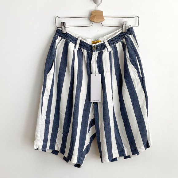 SATURDAY NYC KEIGO JUMBO STRIPE SHORTS. MEDIUM